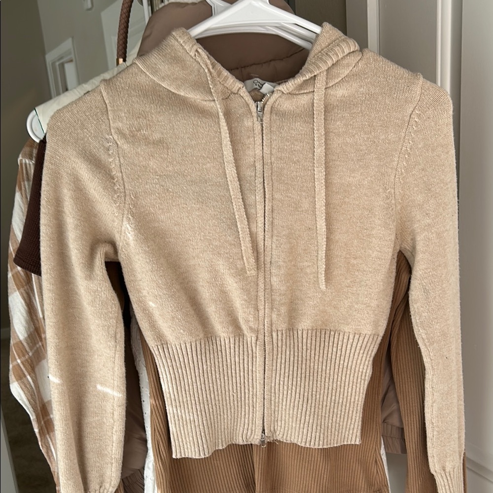 Beige Cropped Hoodie